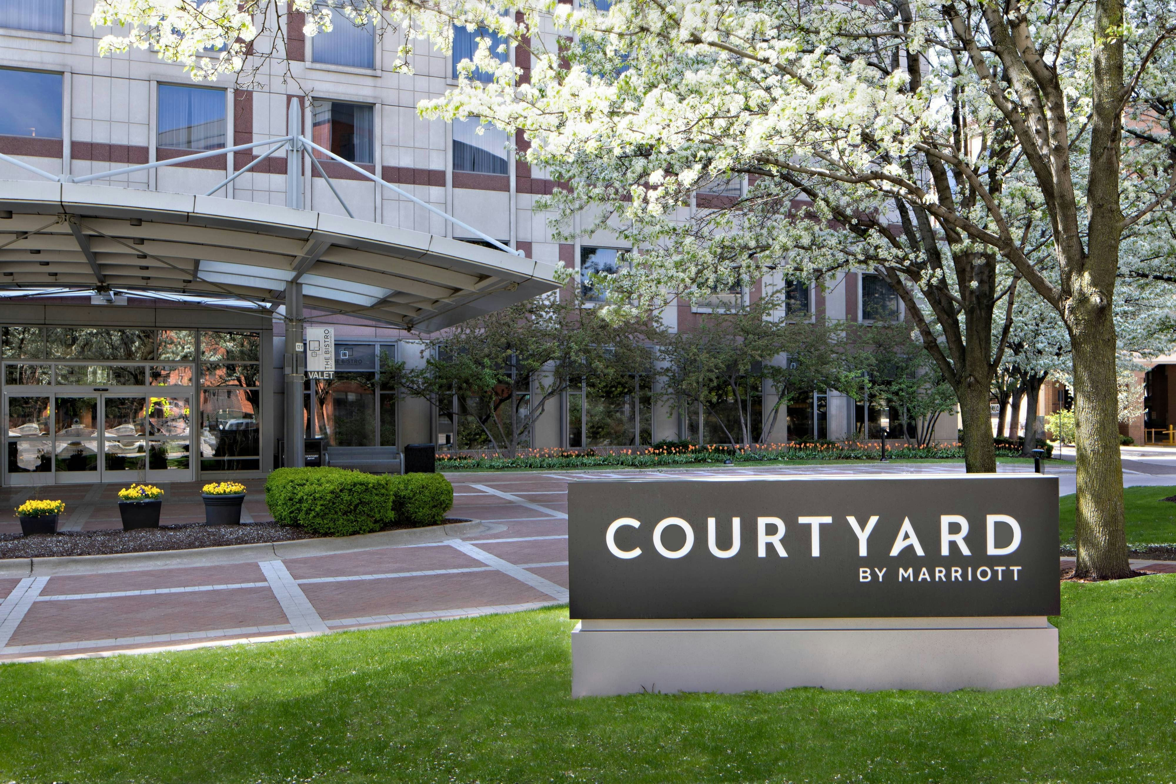Courtyard By Marriott Downtown Grand Rapids