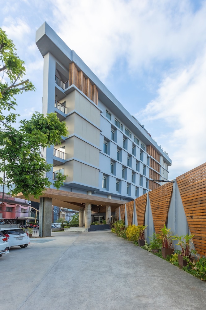 Ecoloft Hotel 46/51