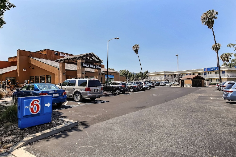 Motel6 Pleasanton, CA 44/63