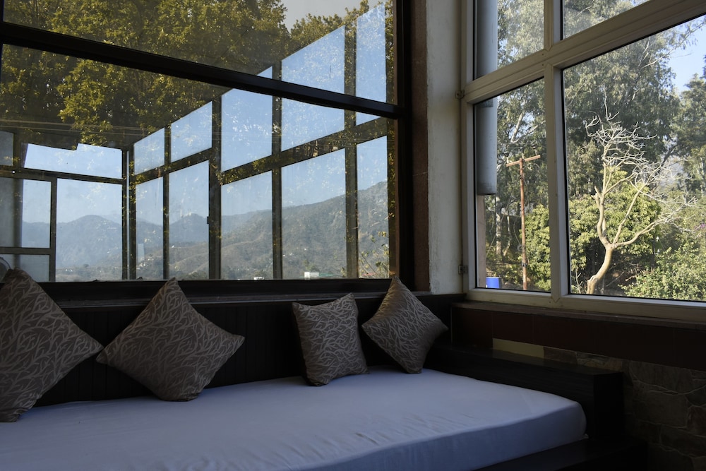 Hotel Rajpur Heights 18/50