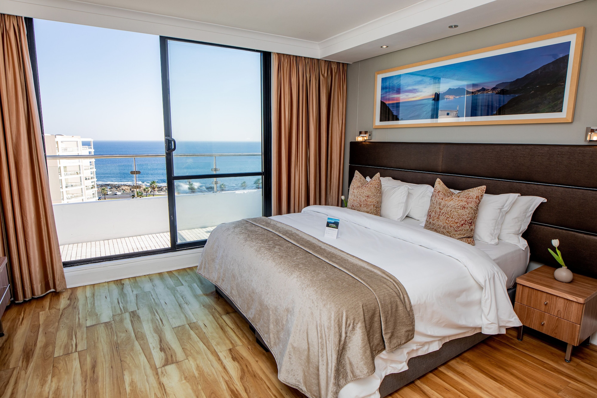 Presidential, Ocean, Suite, Twin Beds