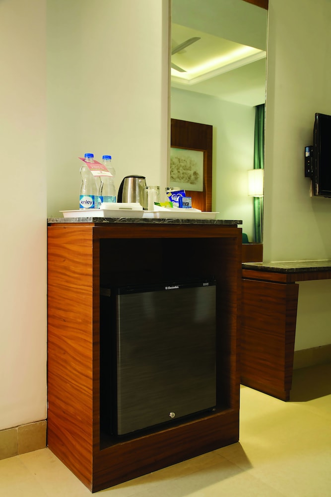 Urvashi Residency 22/43