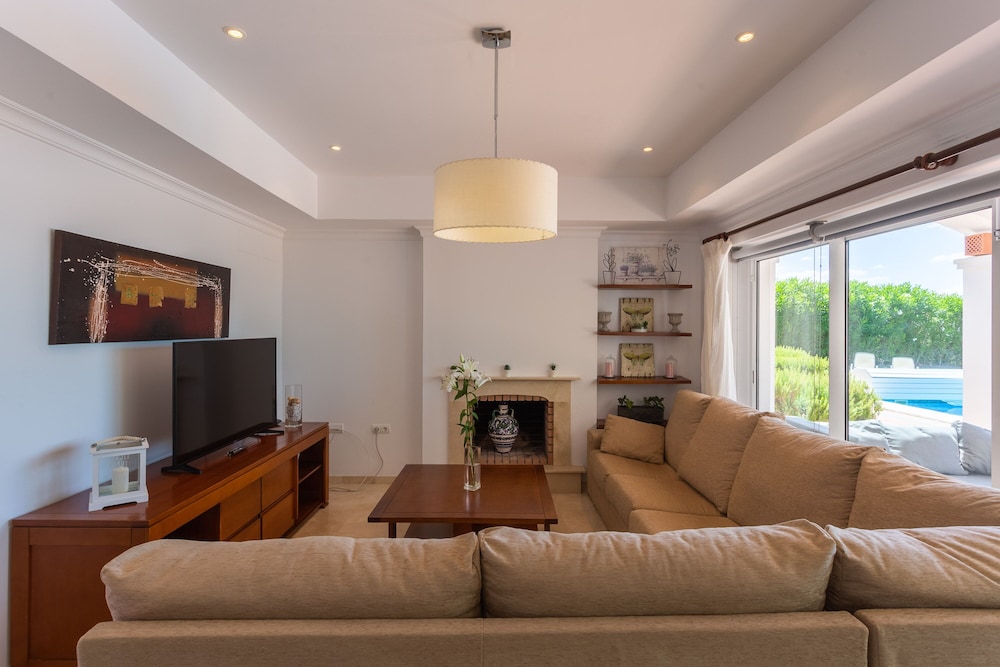 HOTEL ARCOS GARDENS GOLF CLUB & COUNTRY ESTATE 34/50