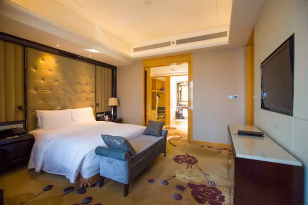 Hilton Nanjing 40/98