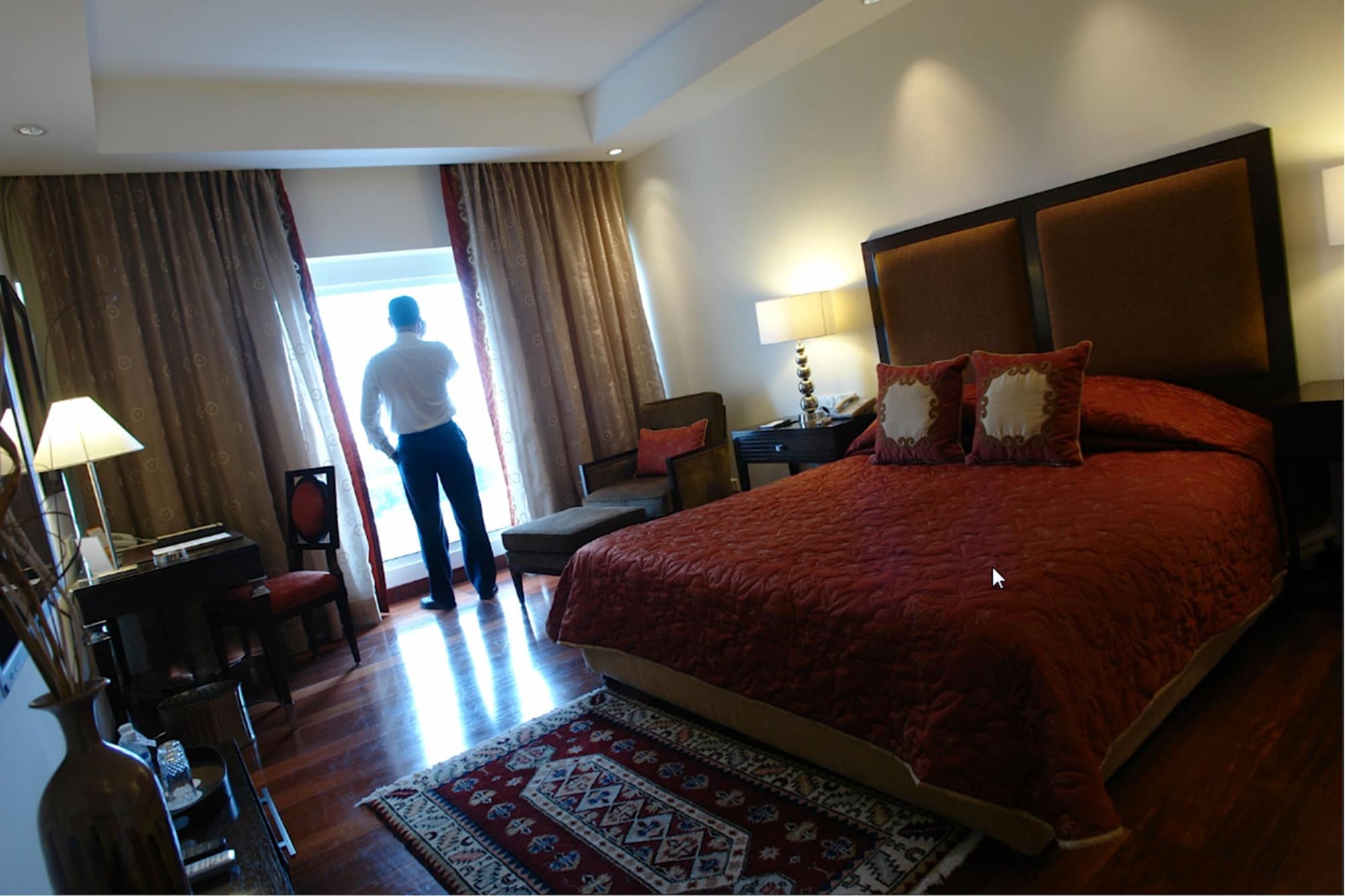 DELUXE, 2 QUEEN BEDS
