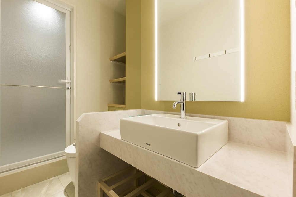 IAM HOTEL 38/48