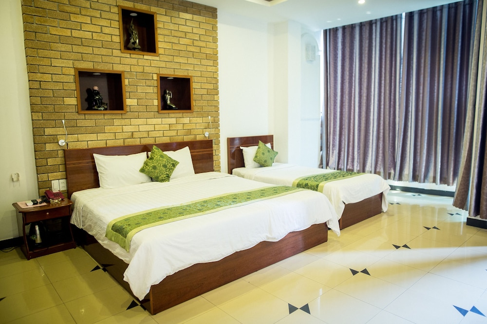 Xuan Hung Hotel 13/55