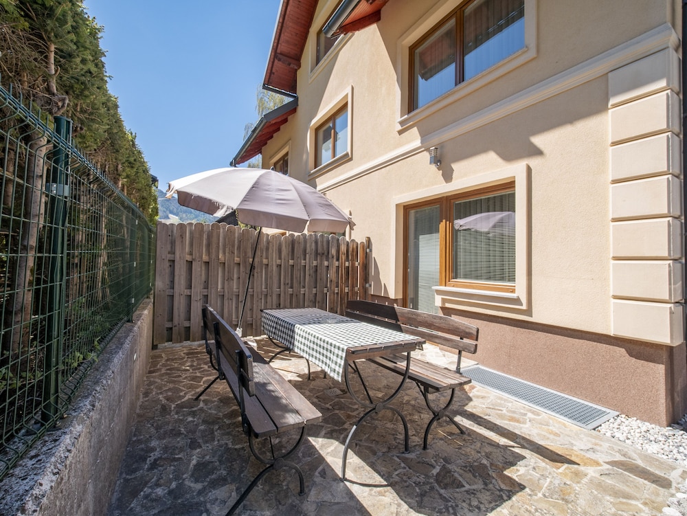 Apartment House Berghi Ii 25/48