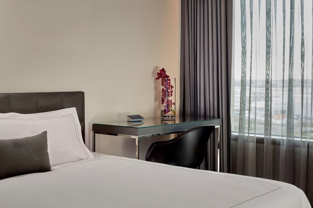 Park Plaza Park Royal 16/67