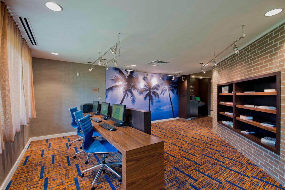 Courtyard by Marriott Jacksonville Flagler Center 8/43