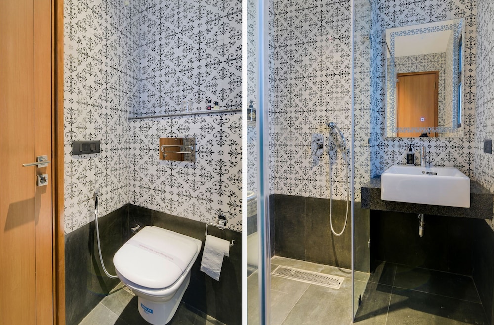 Hotel Blue Stone - Nehru Place 46/49
