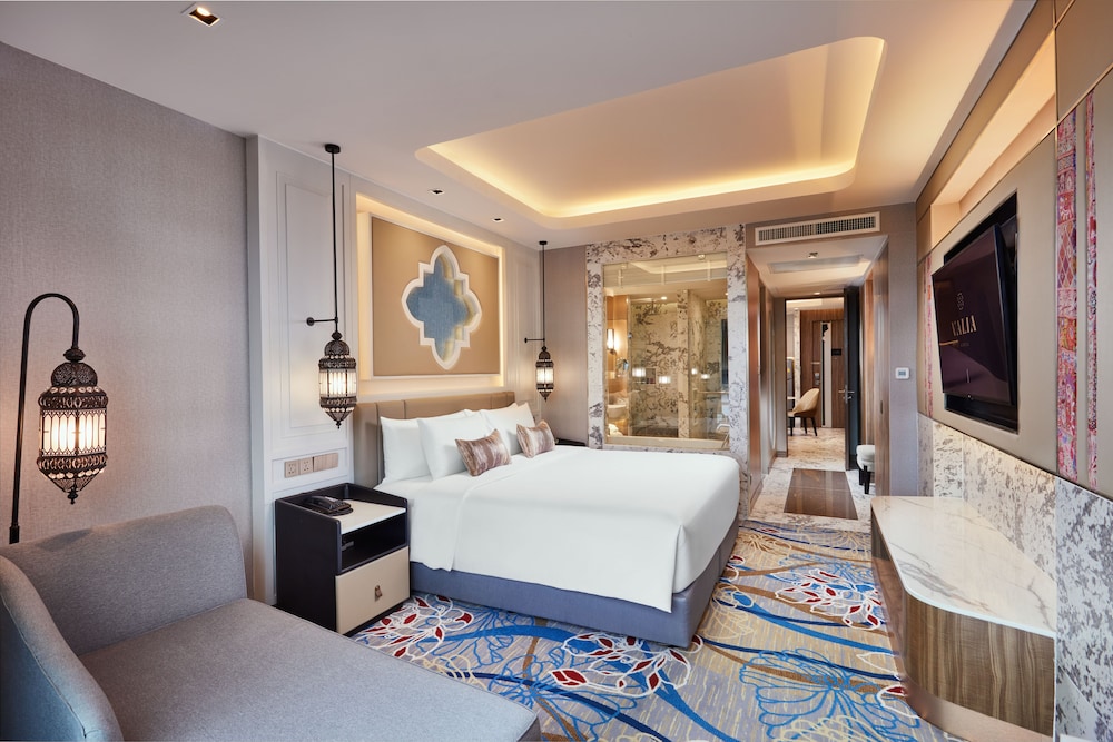 JUNIOR FAMILY SUITE