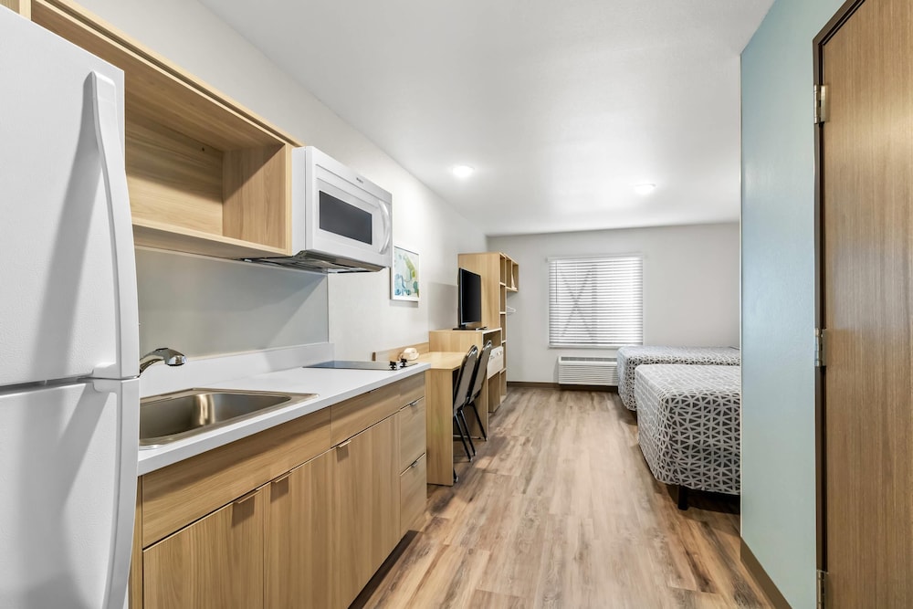 WoodSpring Suites Washington Meadowlands PA 45/45