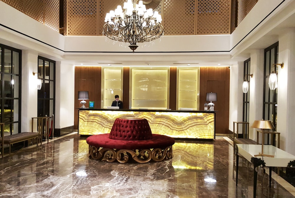 Mirah Hotel 7/65