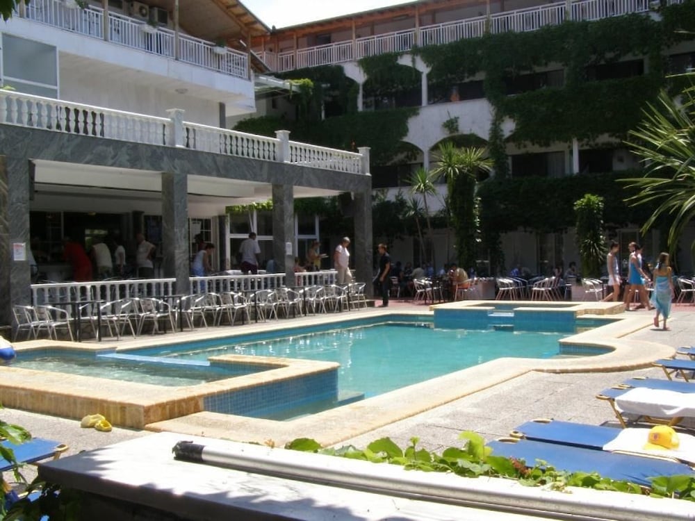 Olympic Kosmas Hotel 9/61