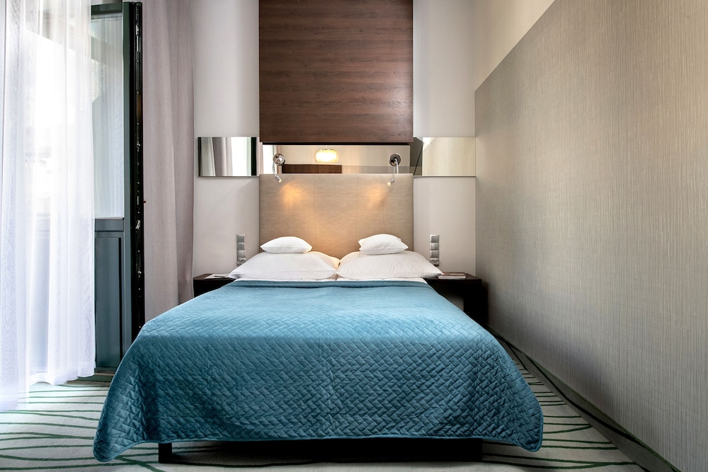Plaza Boutique Hotel 17/68
