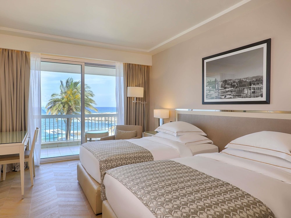 Deluxe, Twin Beds, Sea View