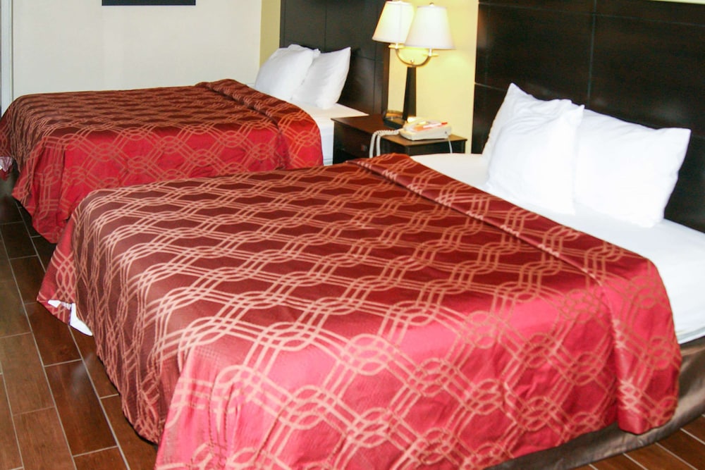 STANDARD, 2 QUEEN BEDS