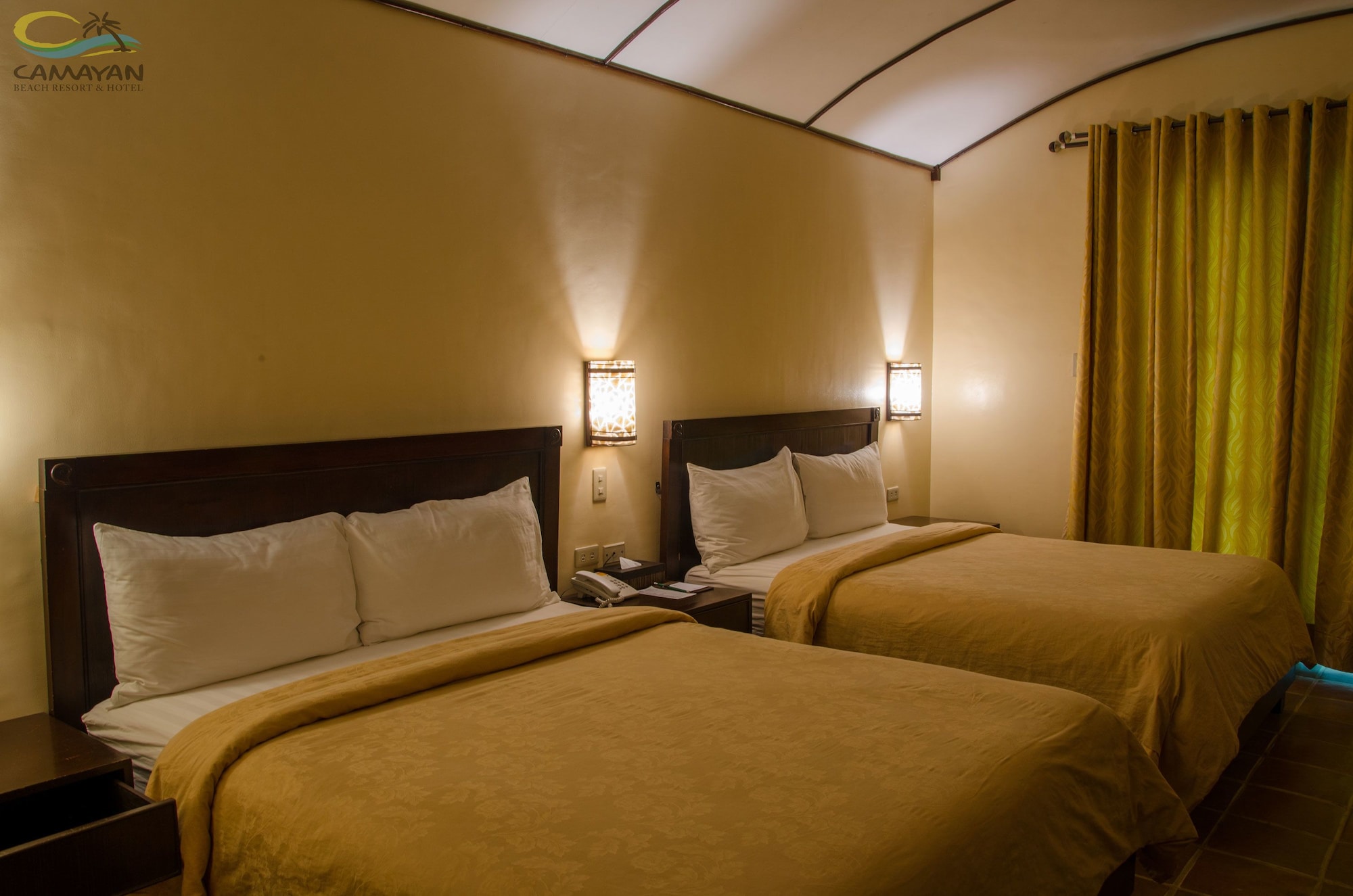 Deluxe, 2 Queen Beds
