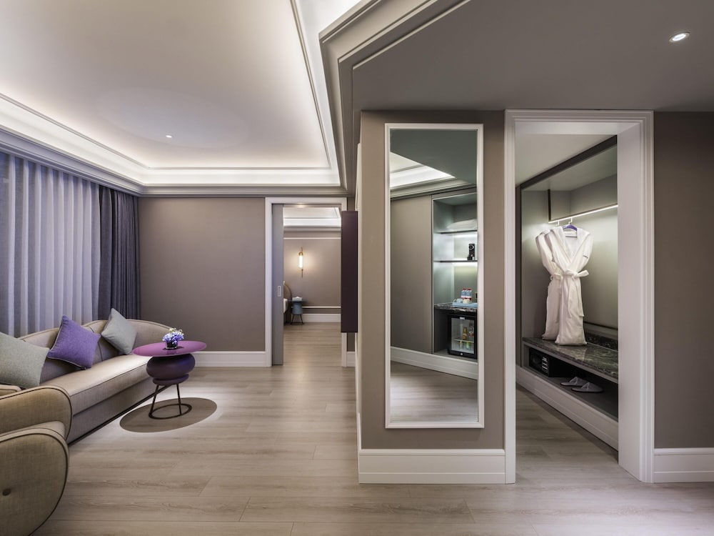 Mercure Nantong Downtown 46/65