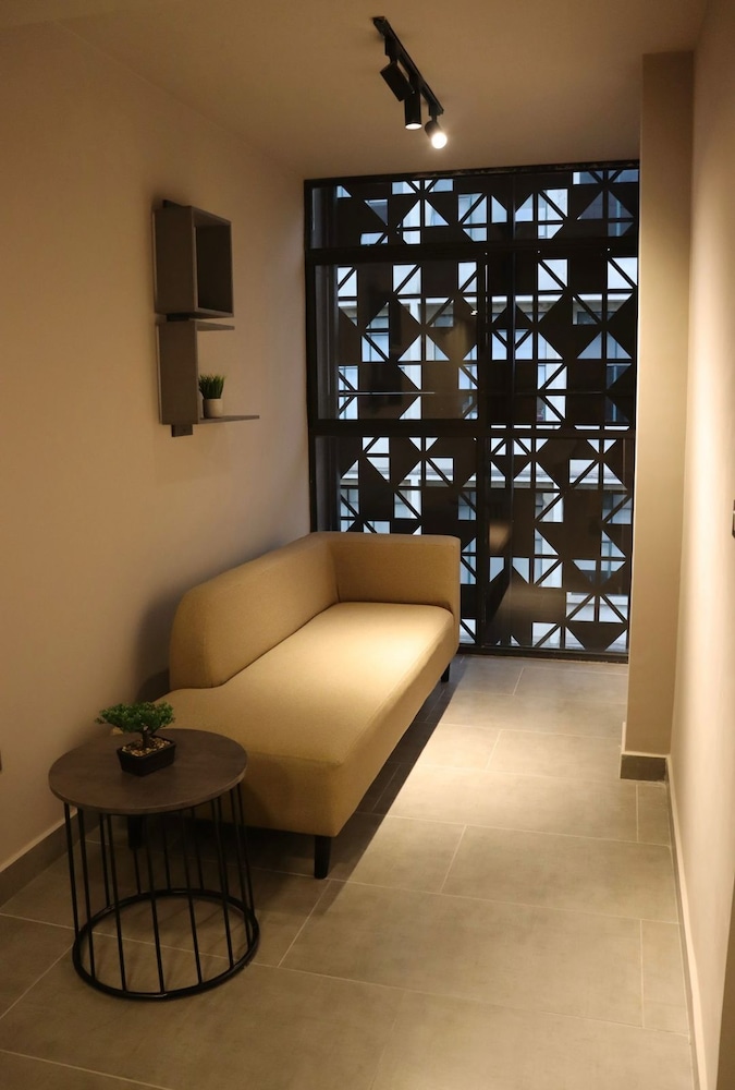 Giluxe Hotel Pereira 24/36