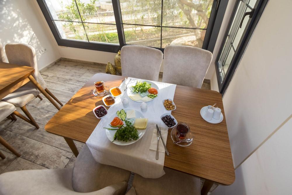 Deniz Otel 26/33