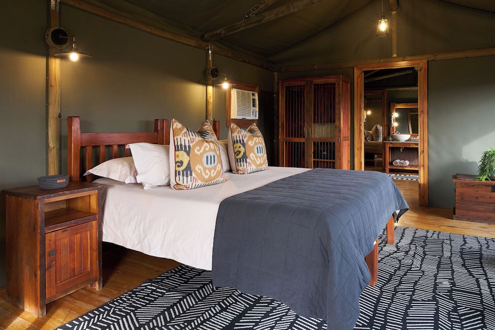 Buffelsdrift Game Lodge 13/73