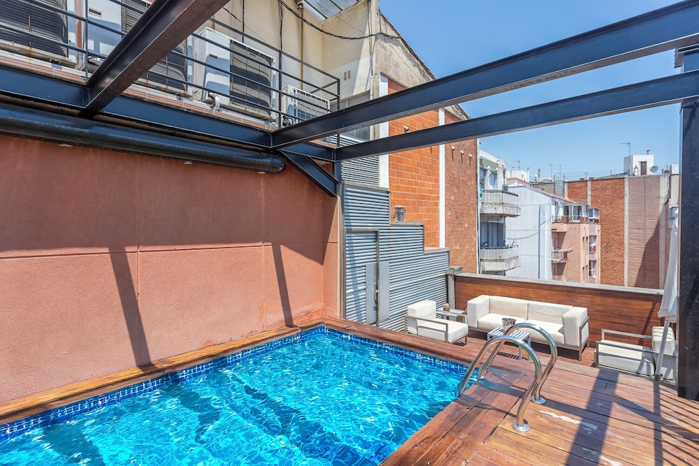 My Space Barcelona Rooftop Pool City Center 21/50