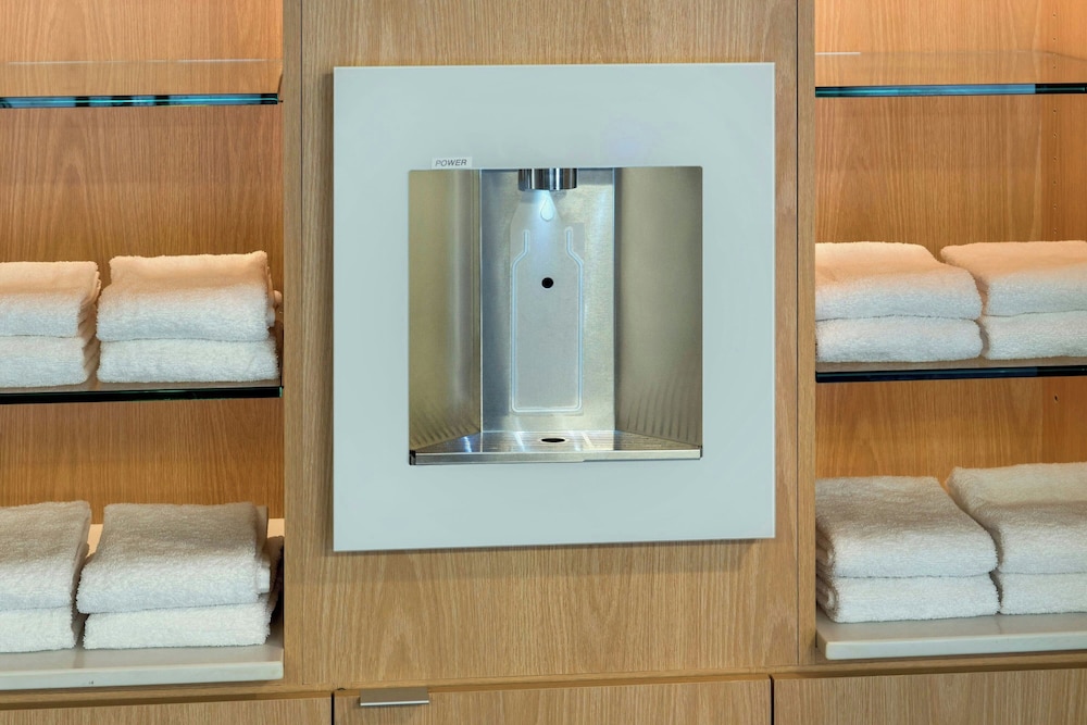 Courtyard by Marriott New Carrollton 44/45