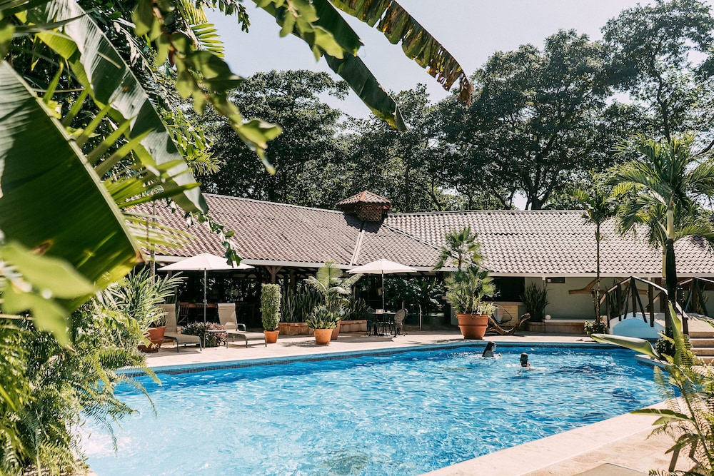 Mawamba Lodge 6/67
