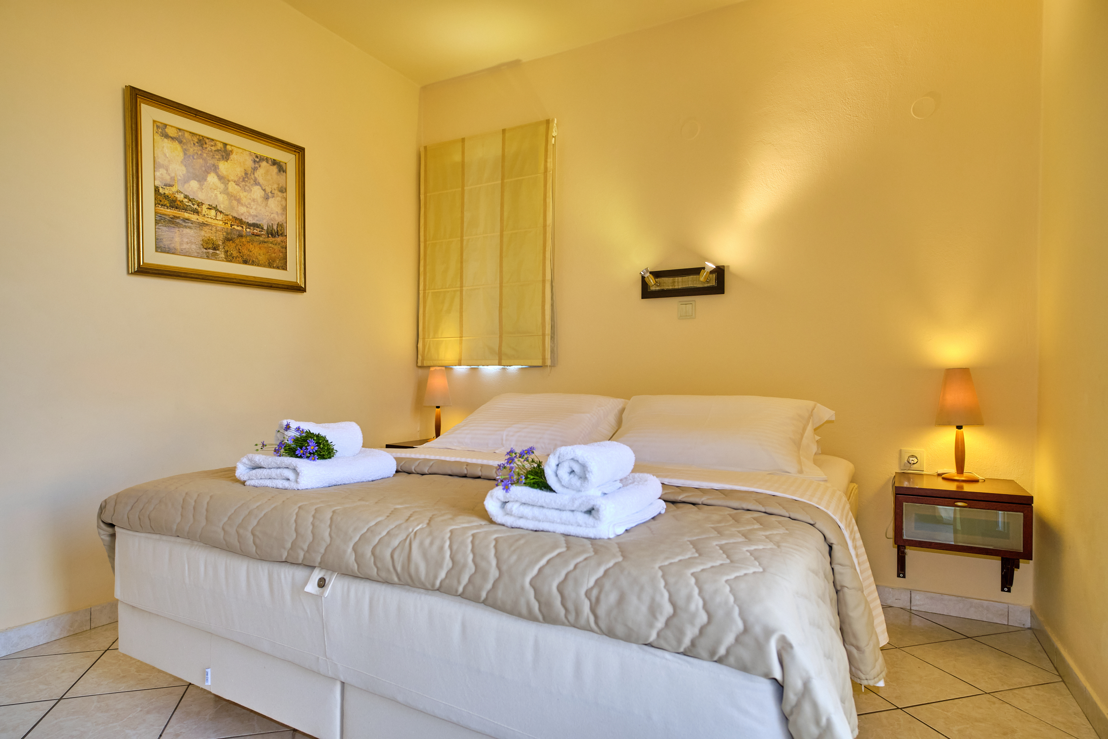 Suite, Lateral Side Sea View