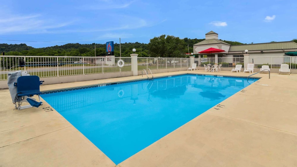 Motel6 Pulaski Tn 38/49