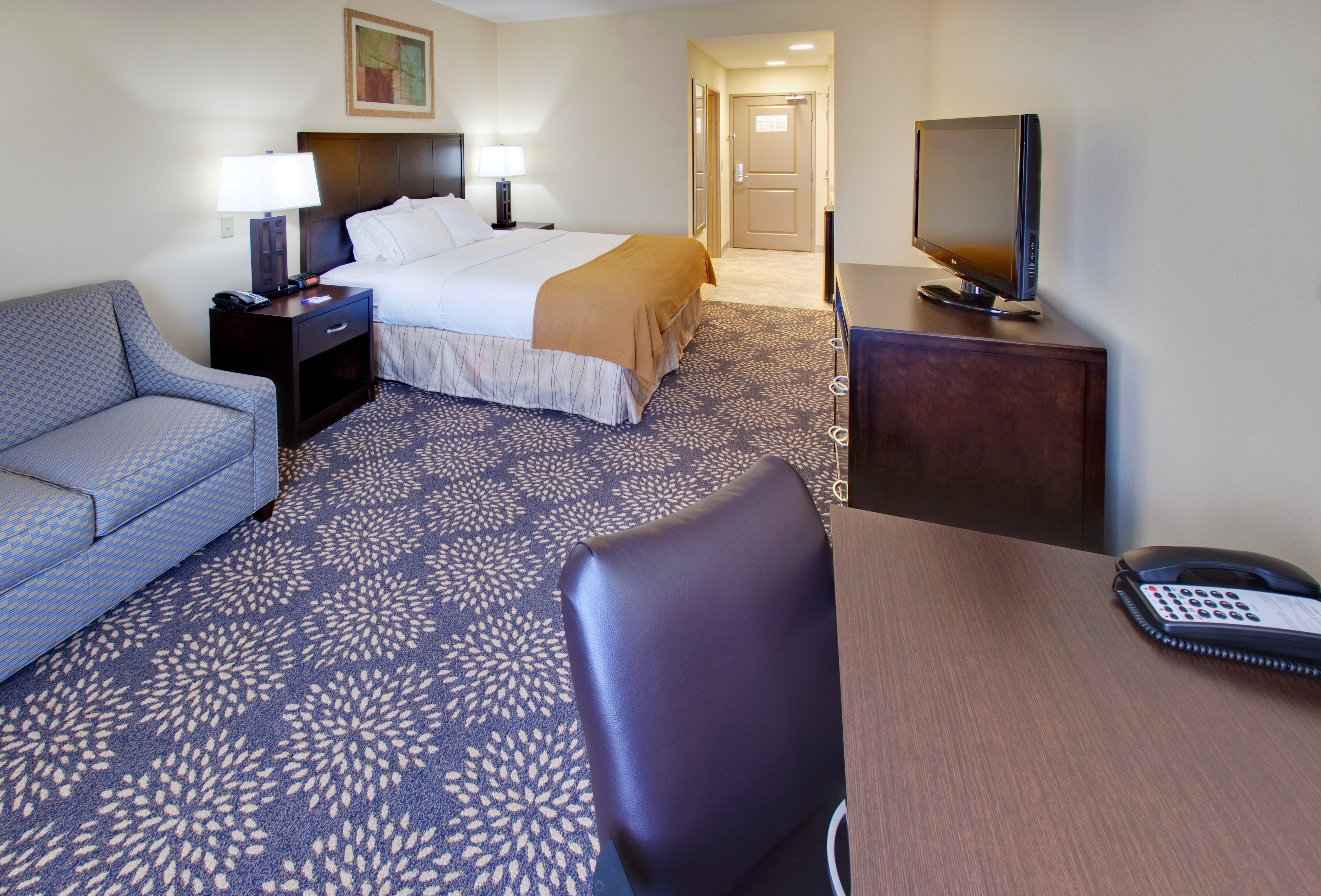 Holiday Inn Express Hotel And Suites Grand Island 34/53