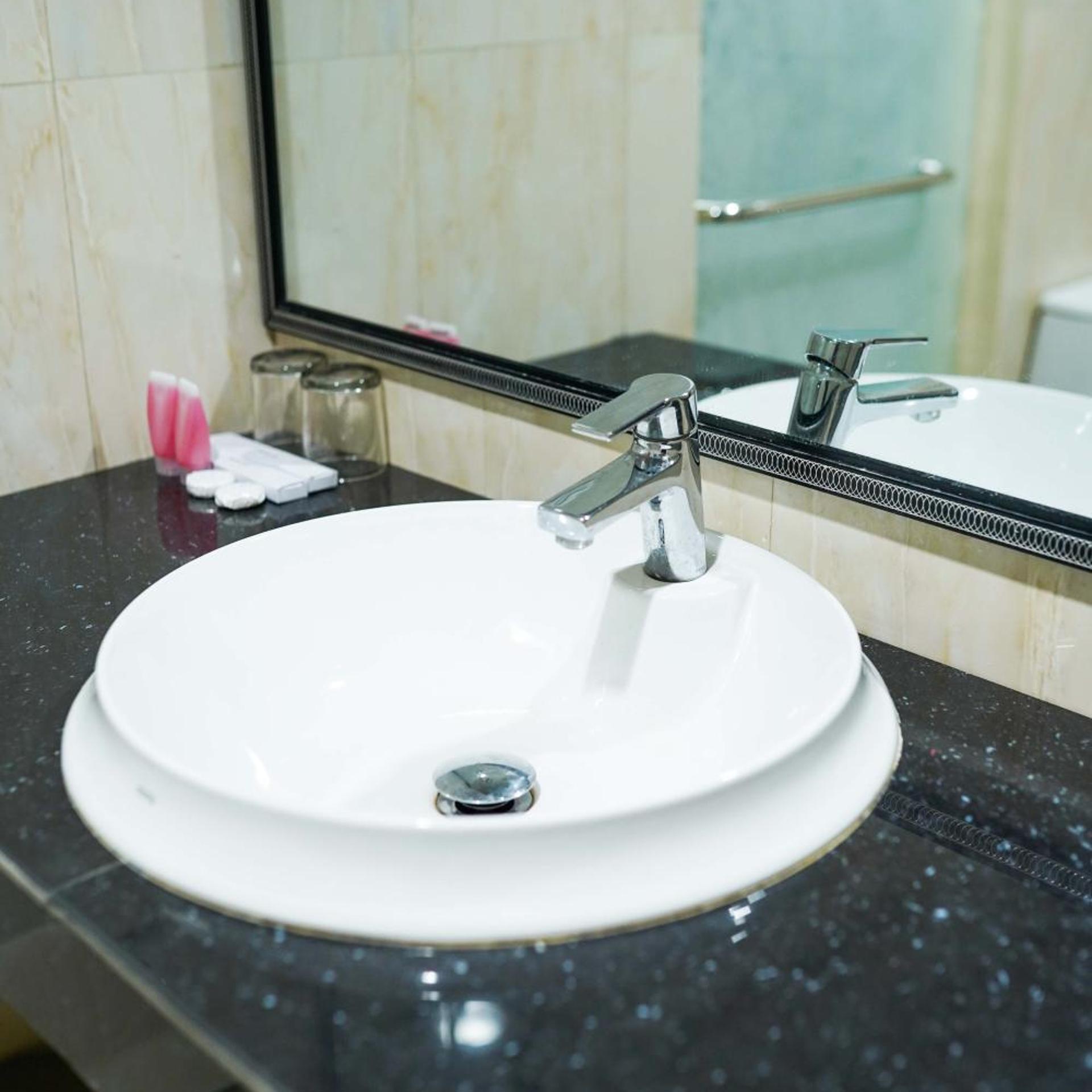 Grand Buana Lestari Hotel 30/35
