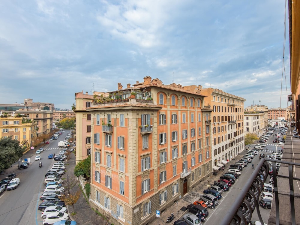 RSH Vatican Luxury View 1/49