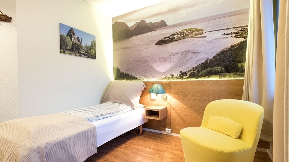 Senja hotel 6/29