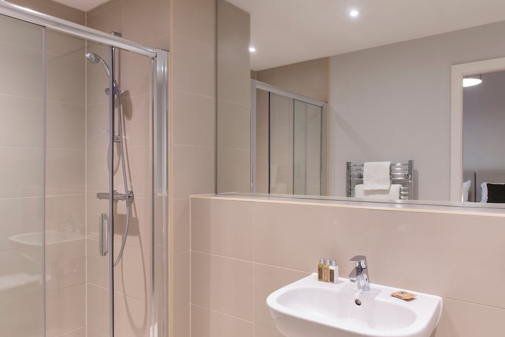 2 Bedrooms, Plus, Apartment, 2 King Beds, Sofa، Cove Minshull Street Piccadilly (ex. SACO Manchester - Piccadilly) 6/10