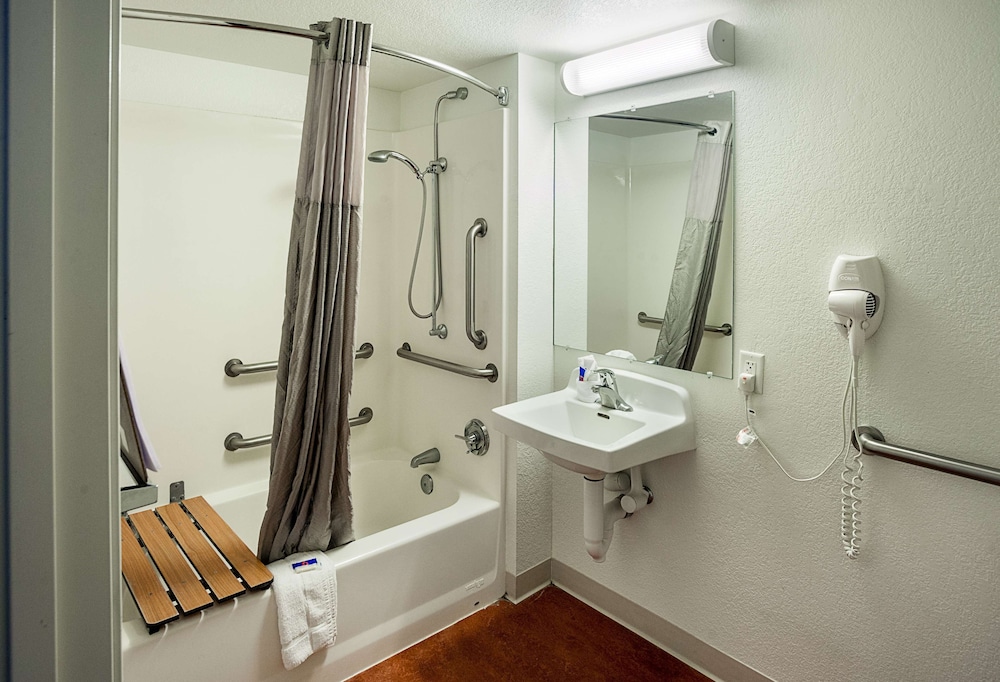 Motel6 Binghamton, NY 52/53