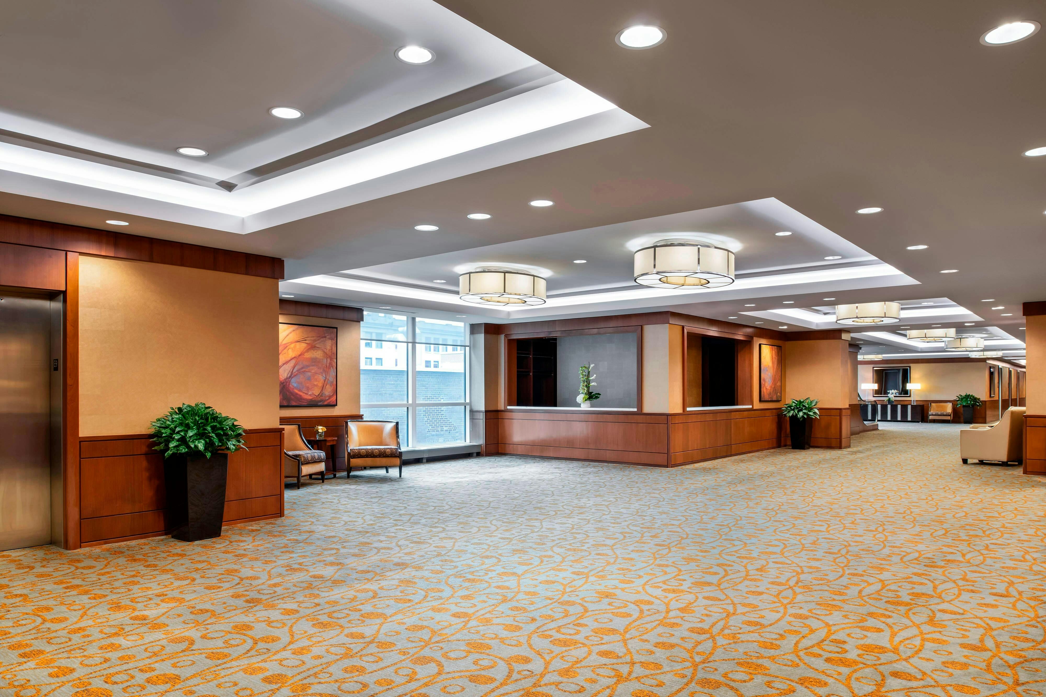 Lobby at Le Westin Montreal, MONTREAL