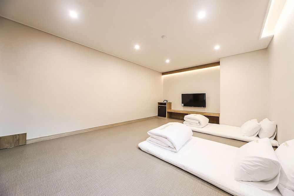 GAYA MINI HOTEL 4/31