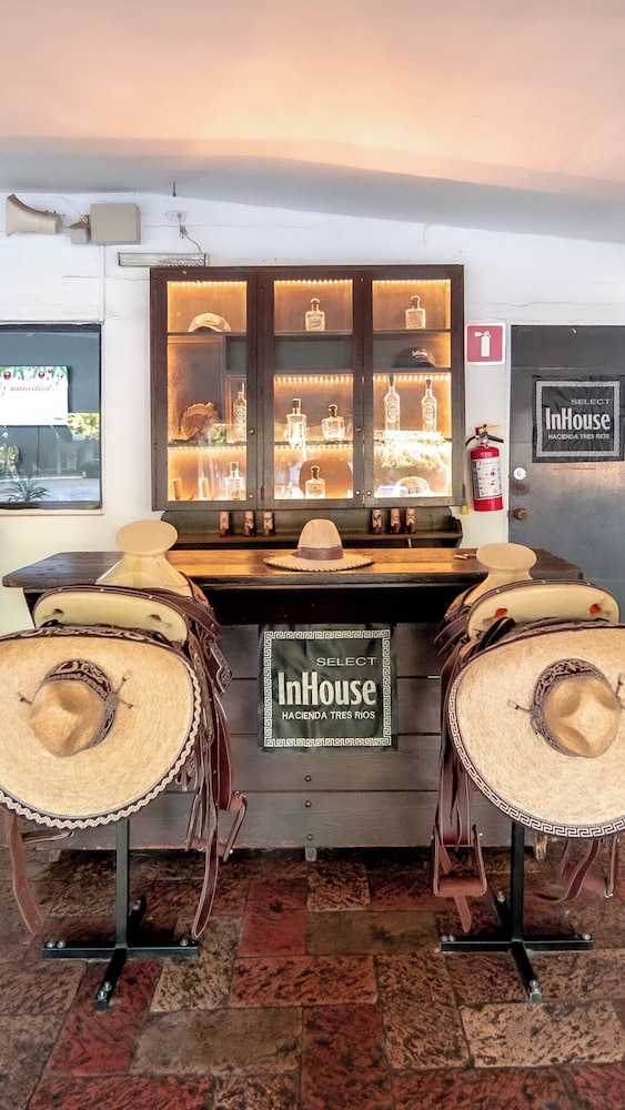 InHouse Select Hacienda Tres Rios 53/70