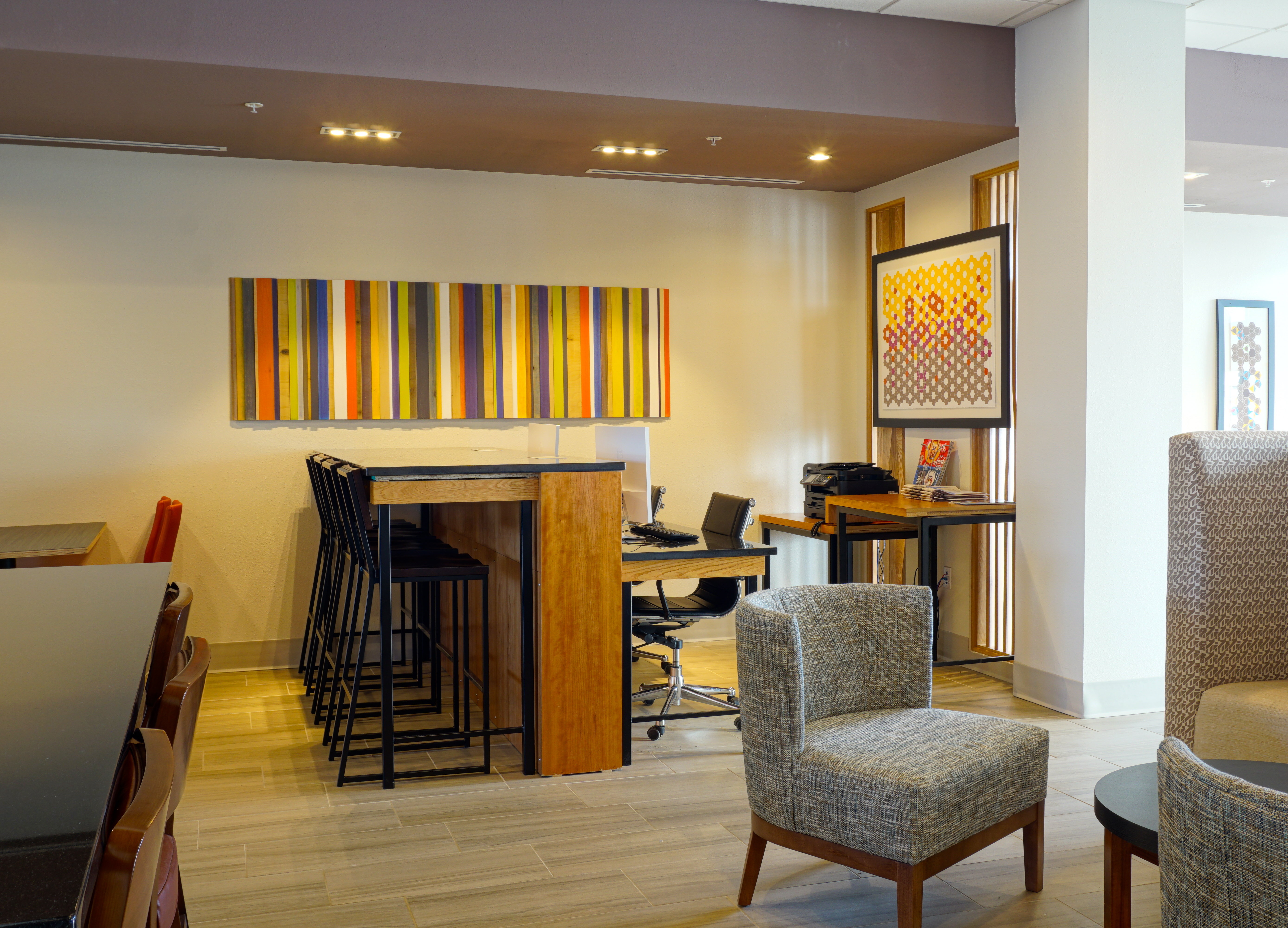 Holiday Inn Express Suites Omaha Millard Area 22/26