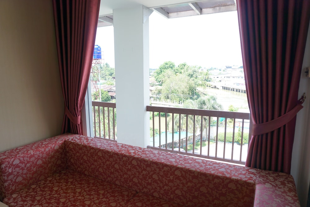 Panatara Hotel 17/35