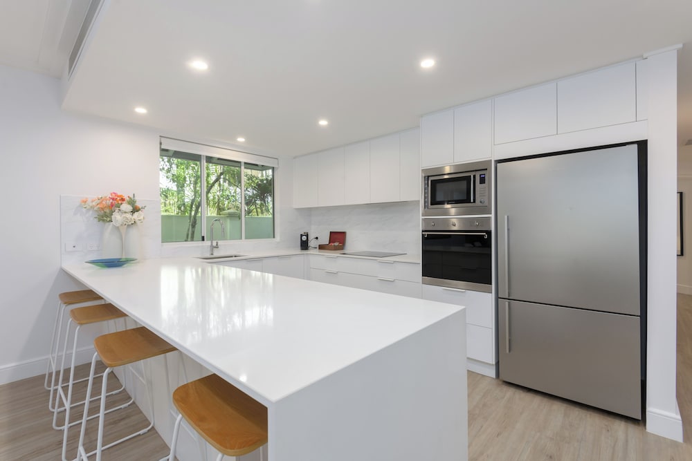Mandalay Luxury Beachfront Apartments 7/59