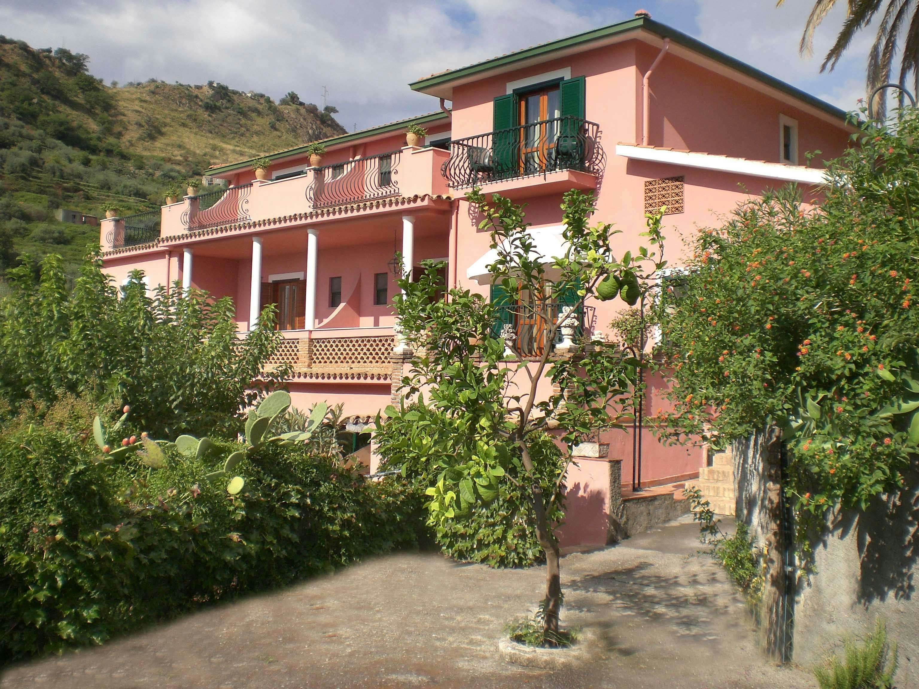 Hotel Villa Sirina 1/17