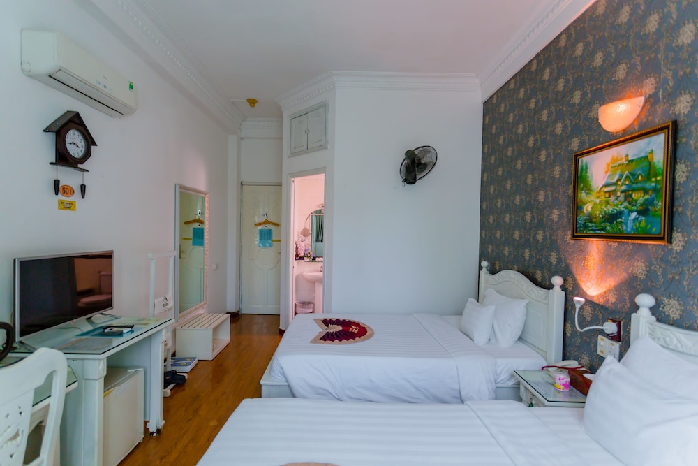 A25 Hotel - 35 Mac Thi Buoi 18/63