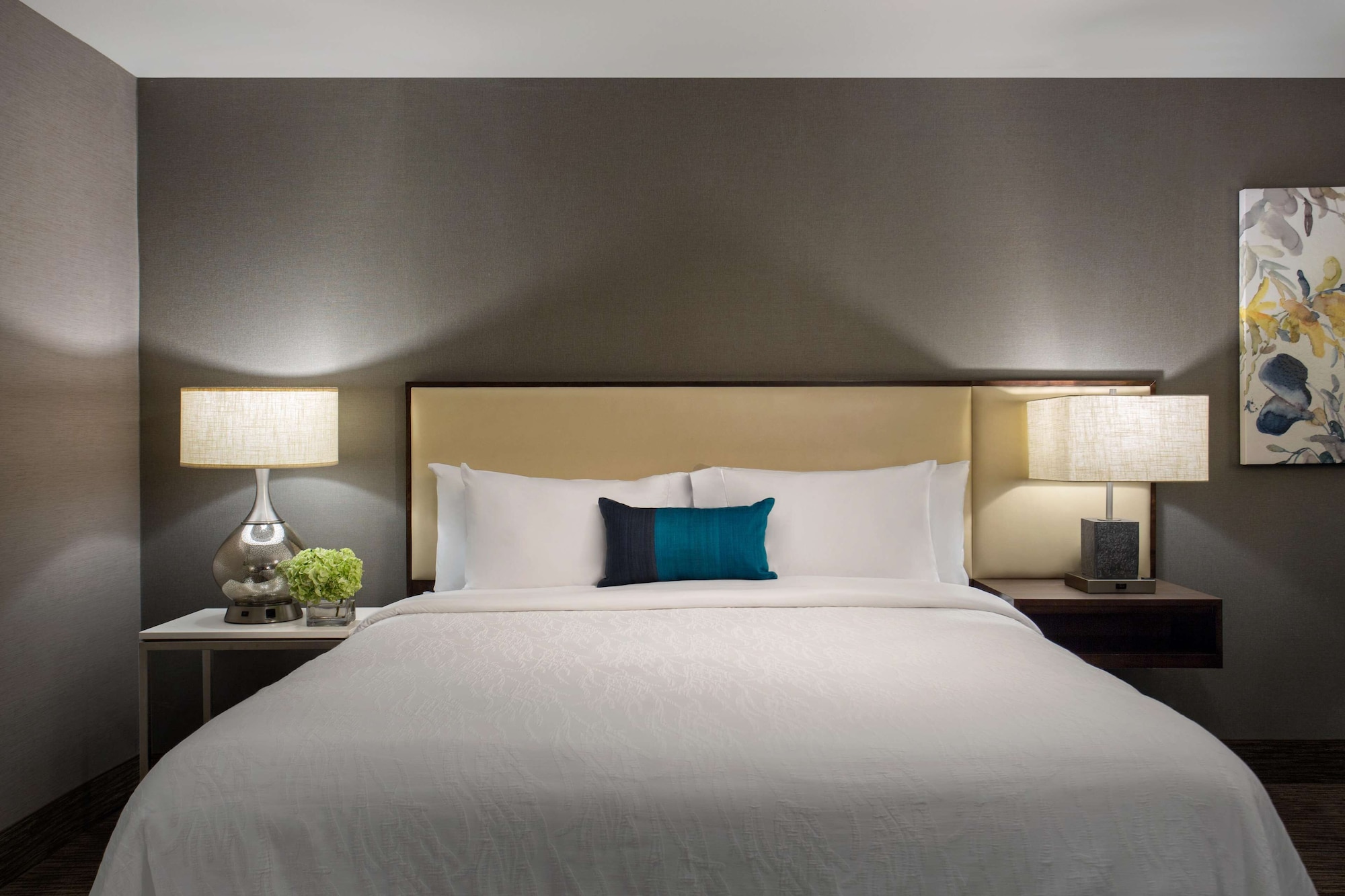 Junior Suite, King Bed, Hilton Garden Inn Lubbock 2/7