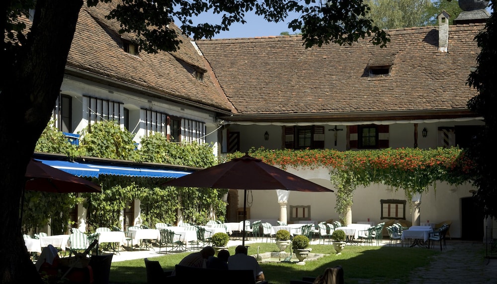 Hotel Schloss Leonstain 4/50
