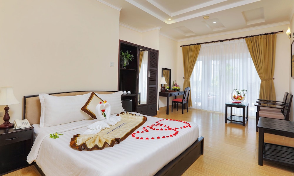 Muine Decentury Beach Resort Spa 12/65