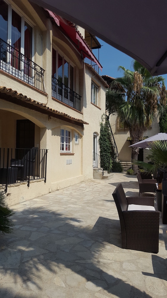 Villa Azur 2/50